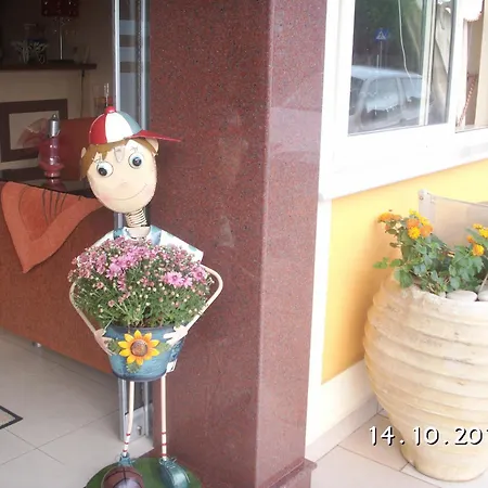 Plaza Hotel 3*