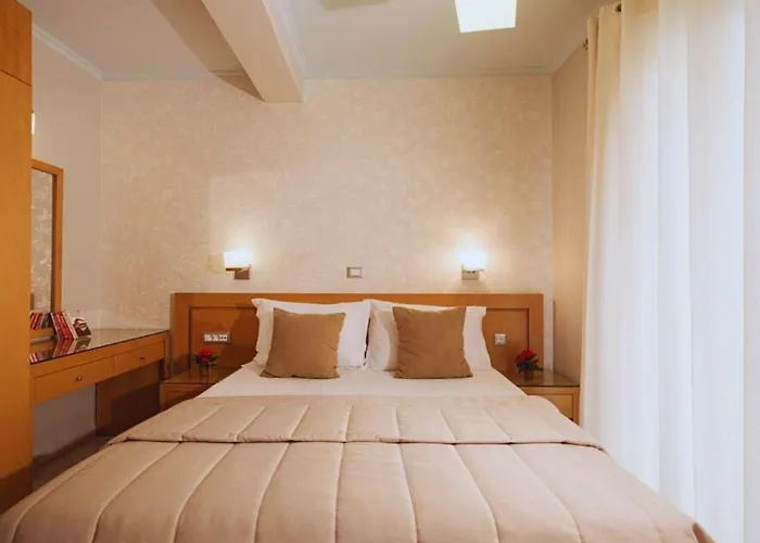 Plaza 3* 자킨토스 타운