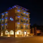 Plaza Hotel 3*