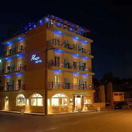 Plaza ホテル 3*